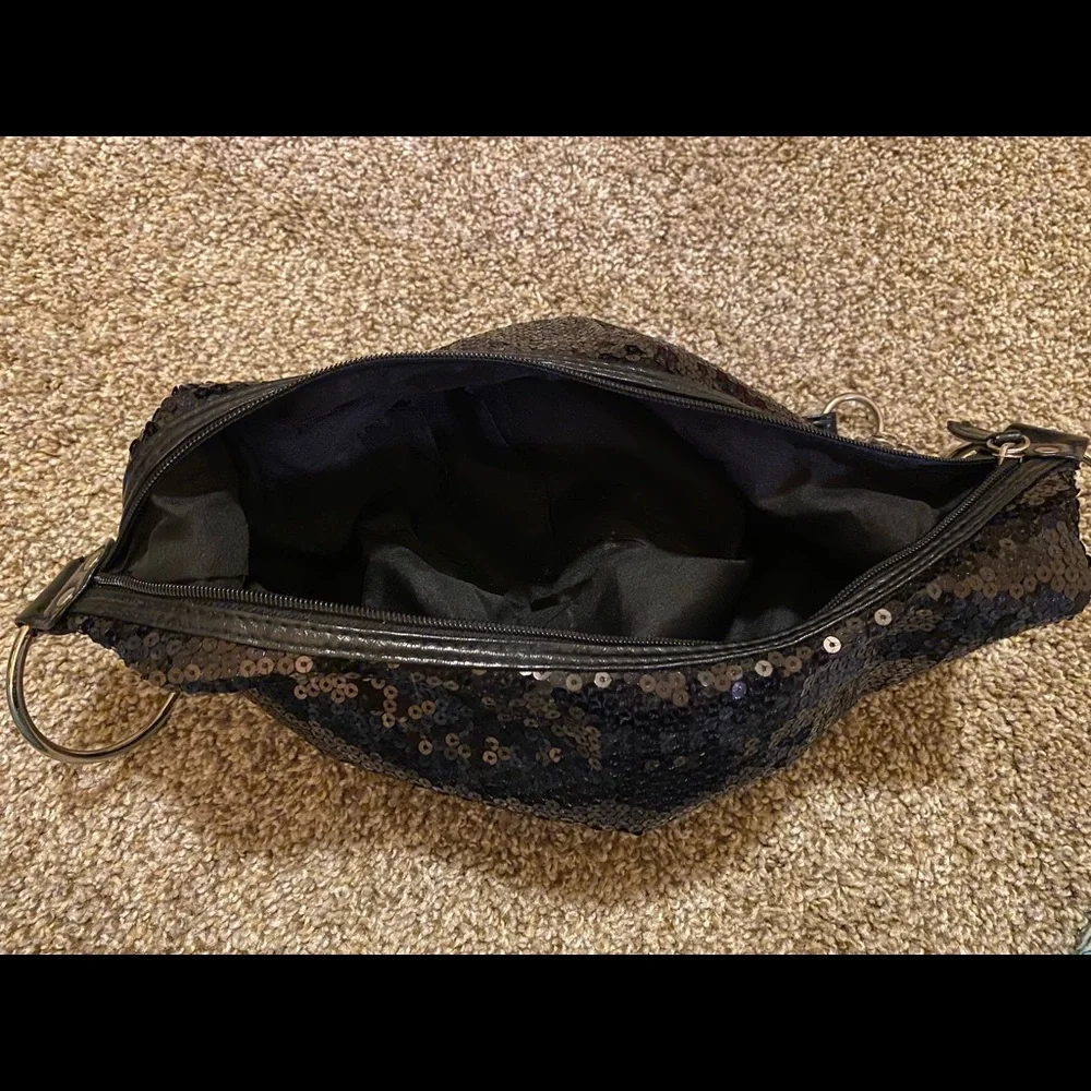 Little Black Purse - Picture 2 of 2